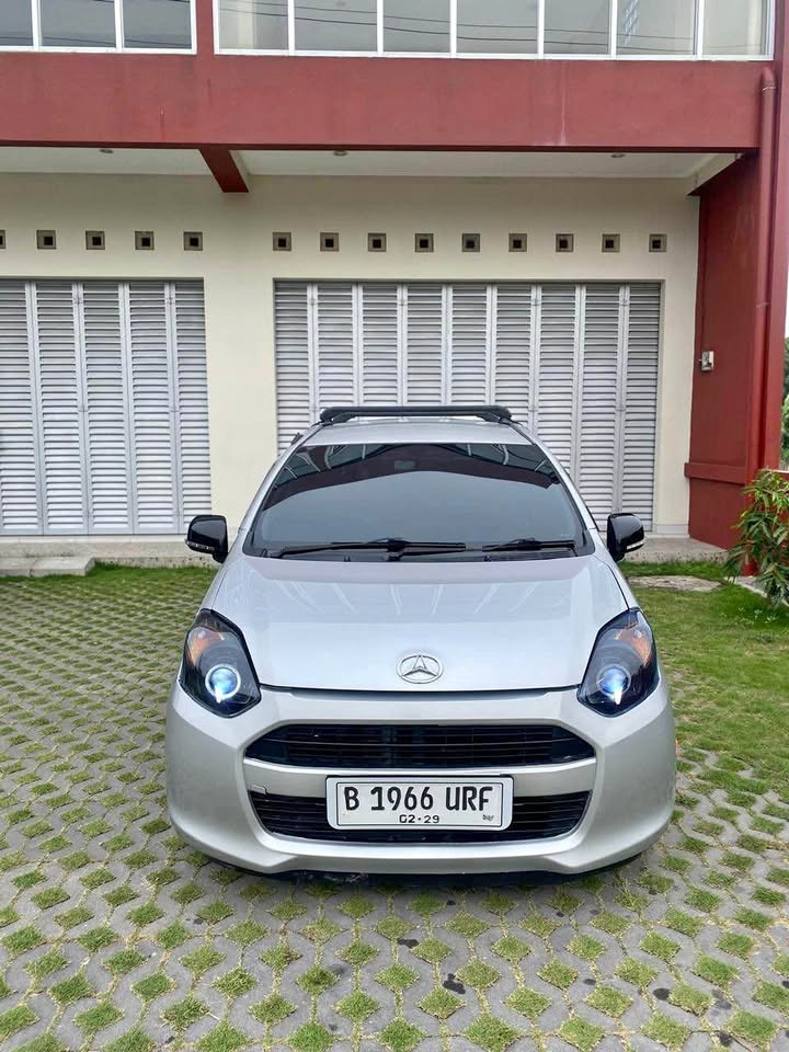 2012 Daihatsu Ayla 1.0L D Plus MT Bekas 2012 Daihatsu Ayla 1.0L D Plus MT Bekas