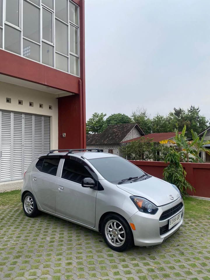 2012 Daihatsu Ayla 1.0L D Plus MT 2012 Daihatsu Ayla 1.0L D Plus MT