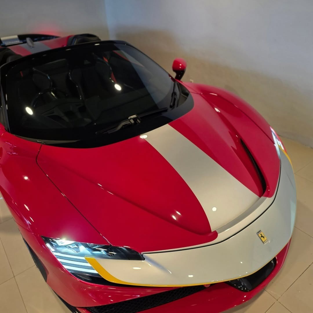2023 Ferrari SF90 Spider 4.0L 2023 Ferrari SF90 Spider 4.0L