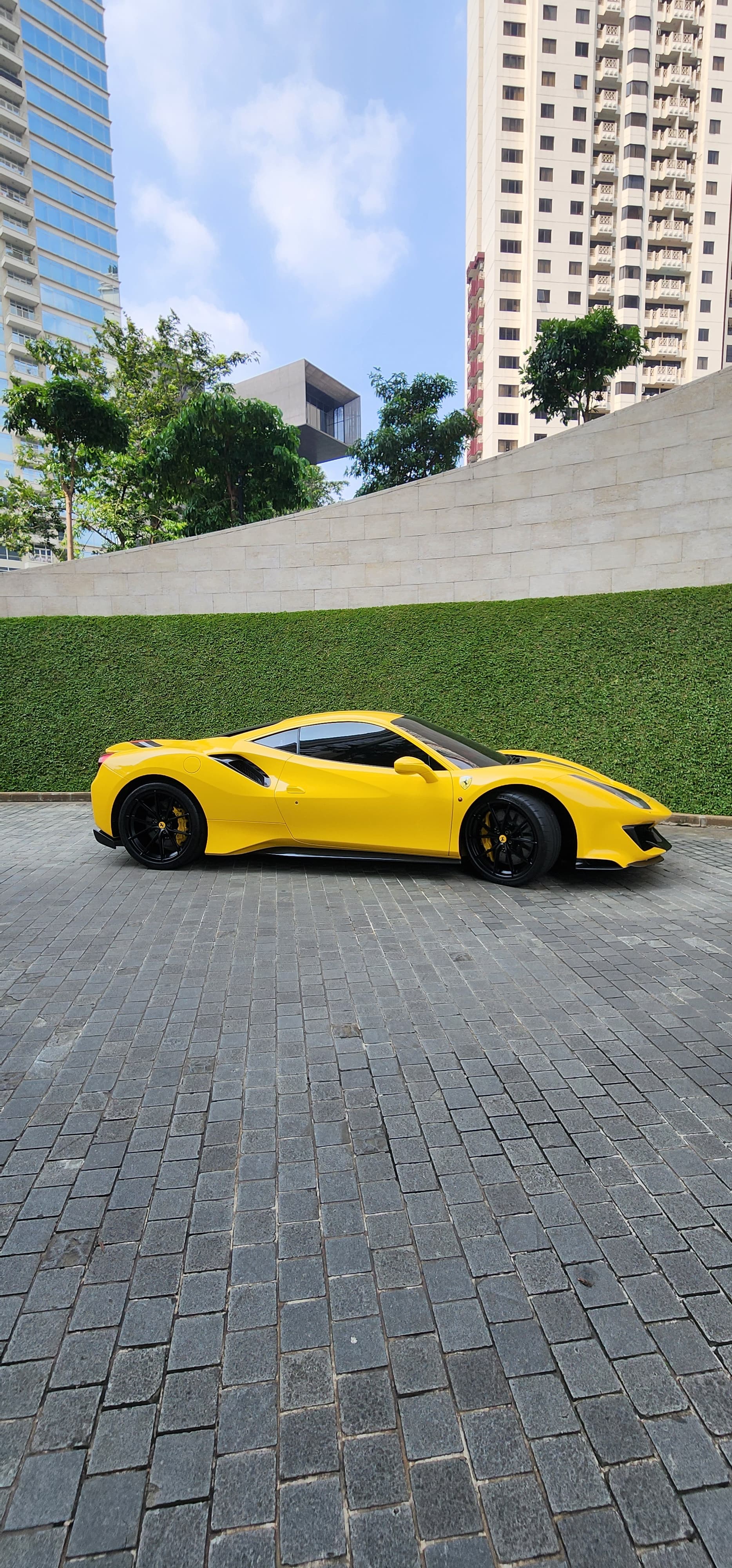 2021 Ferrari 488 GTB 488 GTB 2021 Ferrari 488 GTB 488 GTB