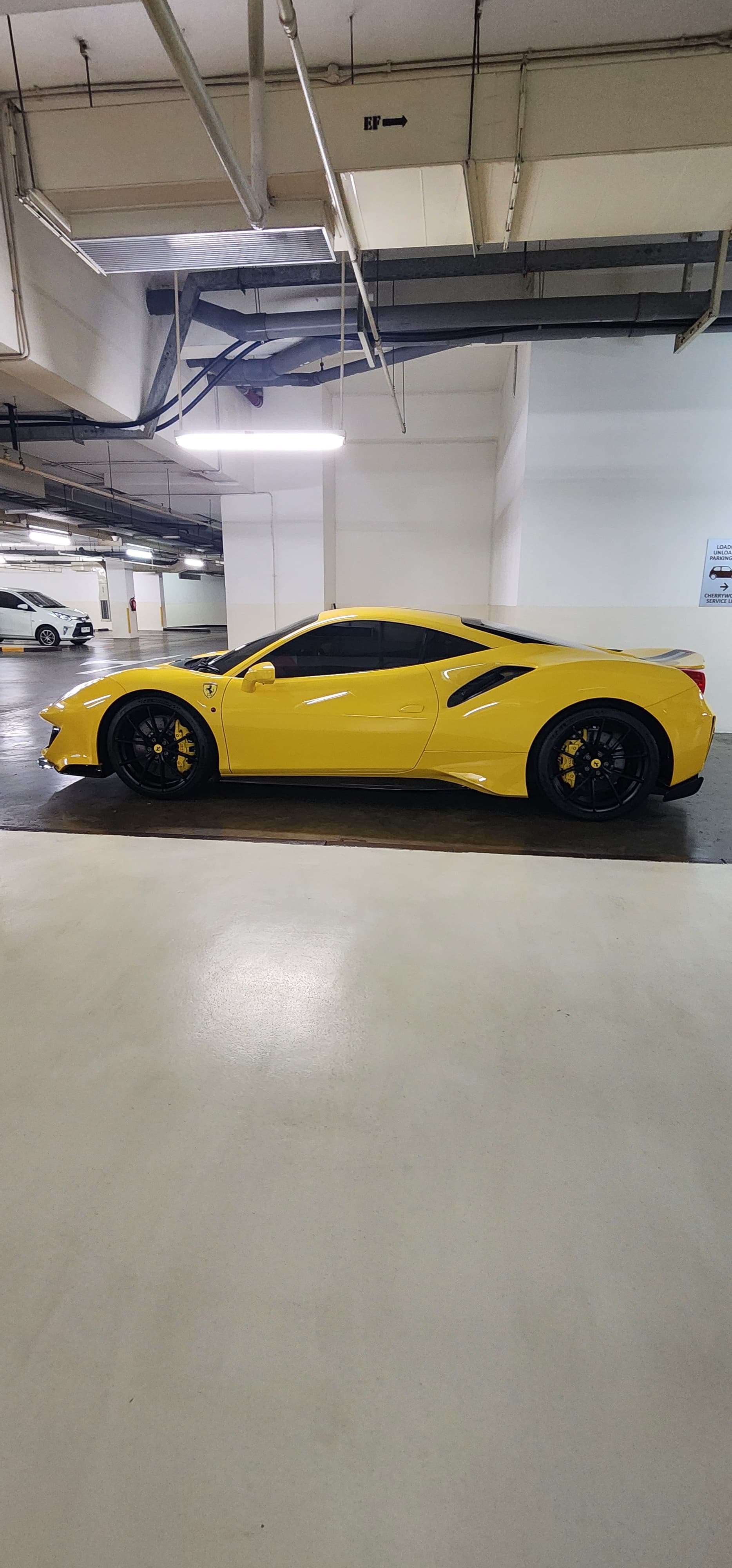 2021 Ferrari 488 GTB 488 GTB 2021 Ferrari 488 GTB 488 GTB