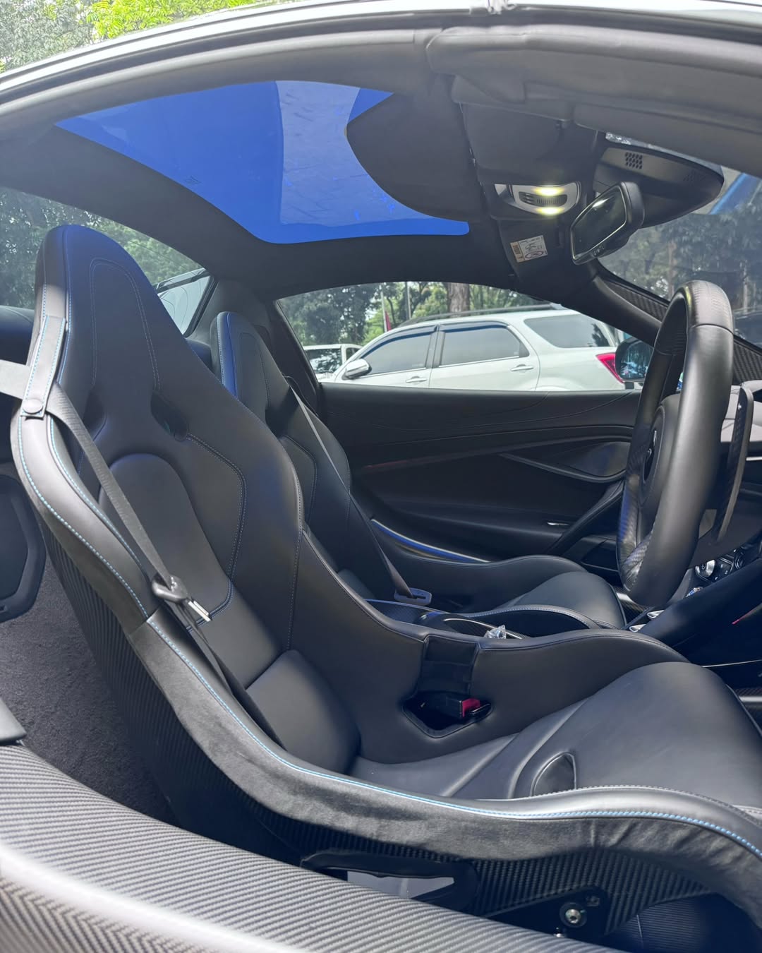 2022 Mclaren 765LT Spider 4.0L V8 2022 Mclaren 765LT Spider 4.0L V8