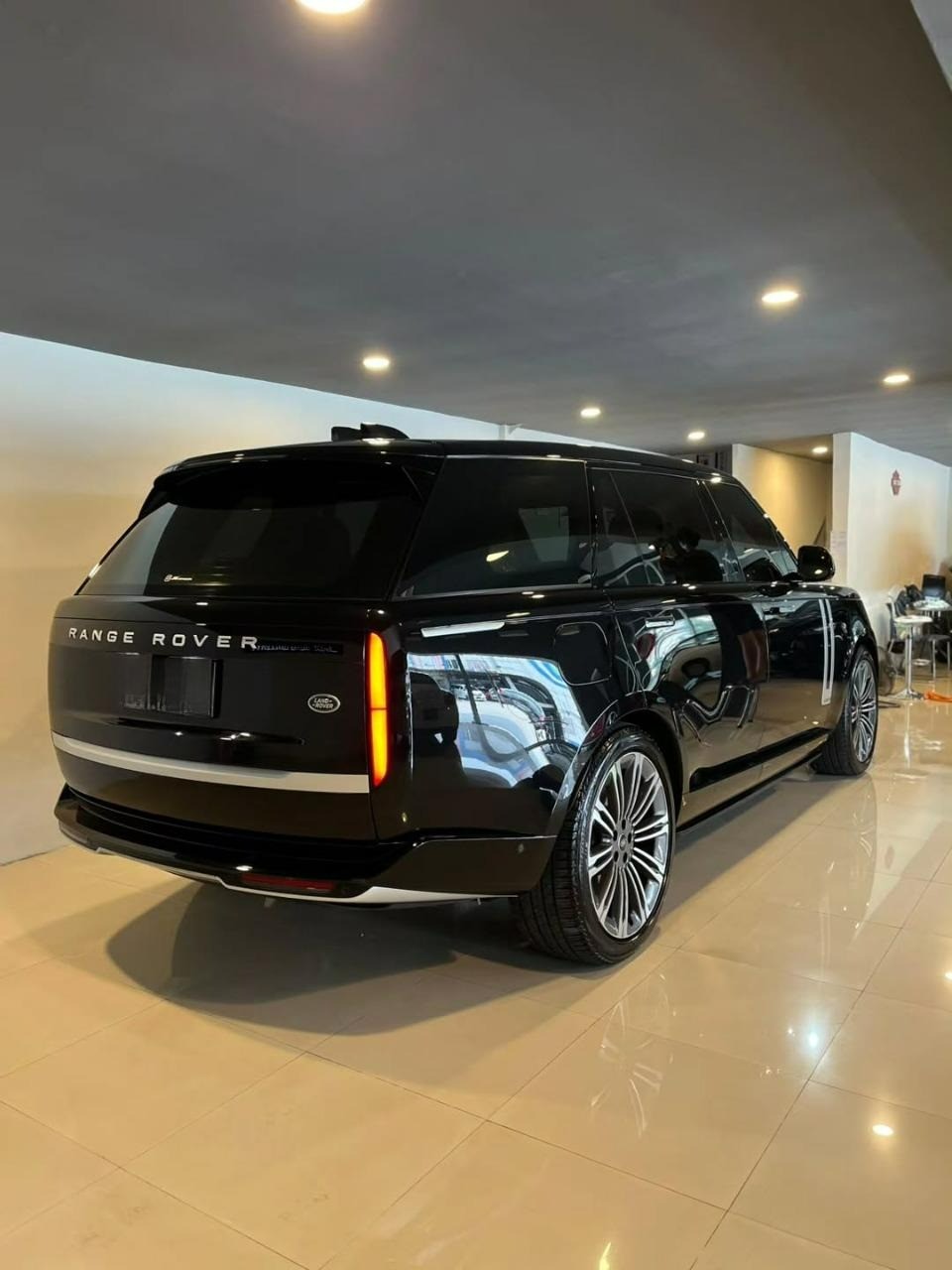 2023 Land Rover Range Rover Vogue VOGUE 3.0 LWB 2023 Land Rover Range Rover Vogue VOGUE 3.0 LWB