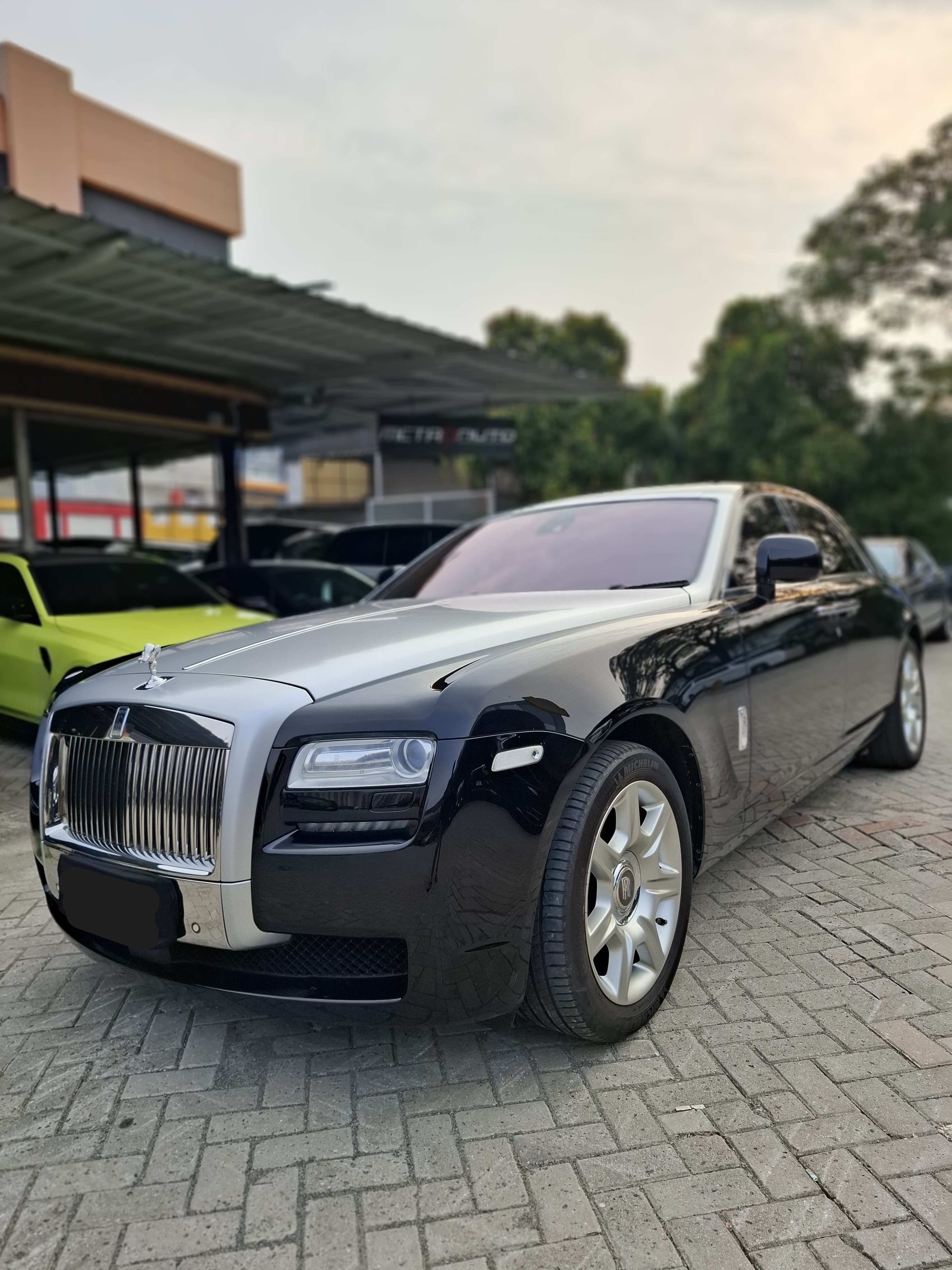 2011 Rolls Royce Ghost 6.6 L Bekas 2011 Rolls Royce Ghost 6.6 L Bekas