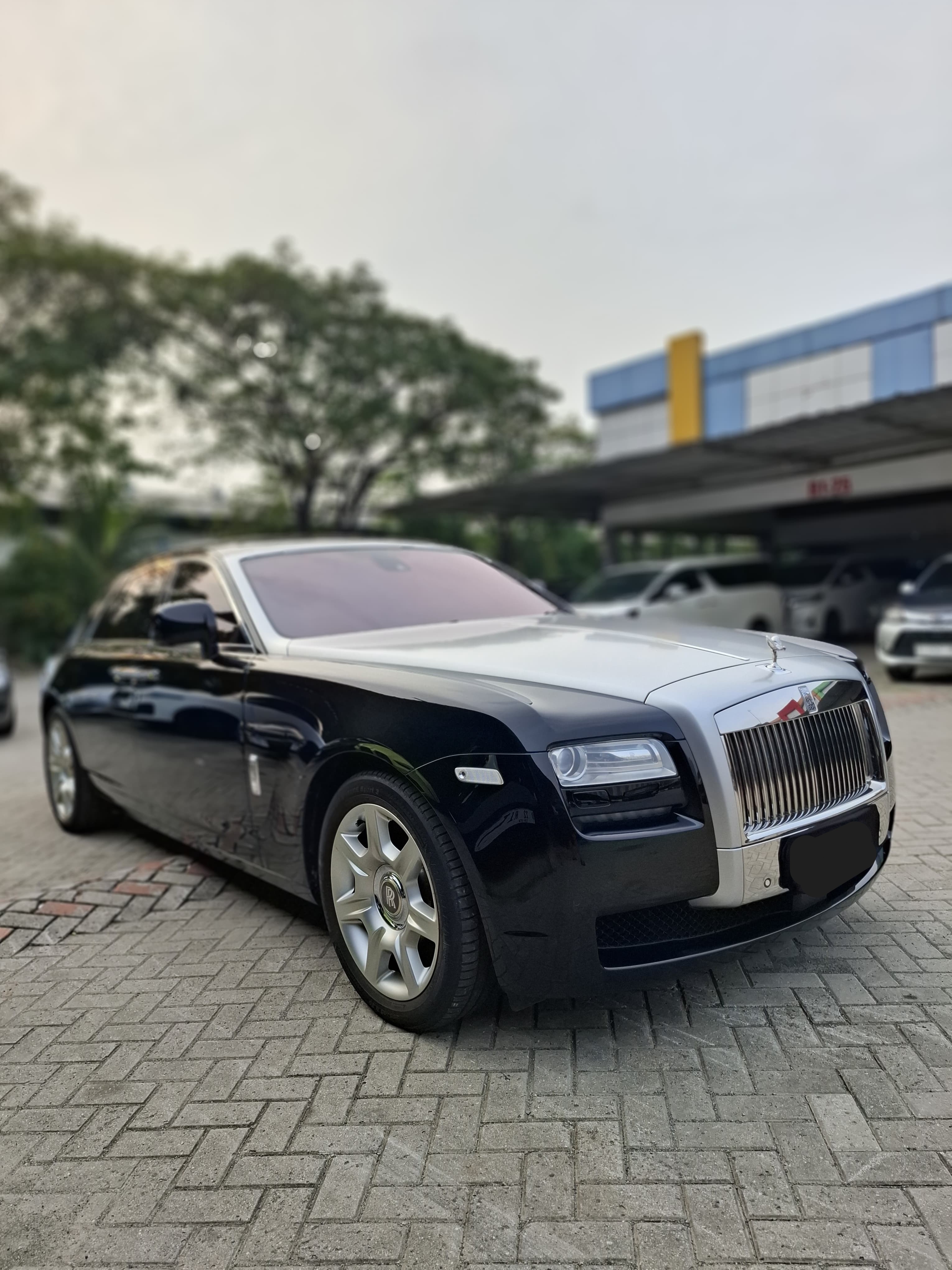 2011 Rolls Royce Ghost 6.6 L 2011 Rolls Royce Ghost 6.6 L