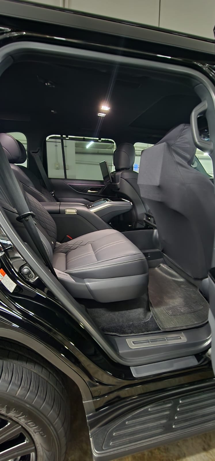 2023 Lexus LX 600 VIP 2023 Lexus LX 600 VIP