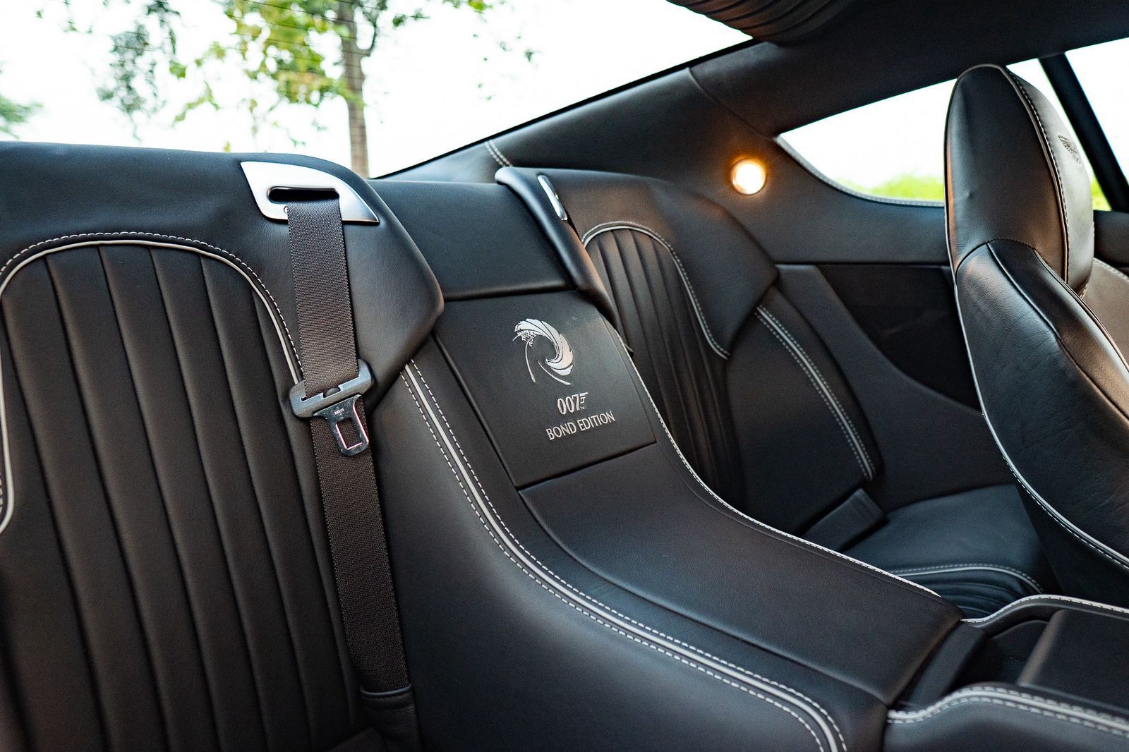 2016 Aston Martin DB9 GT 2016 Aston Martin DB9 GT