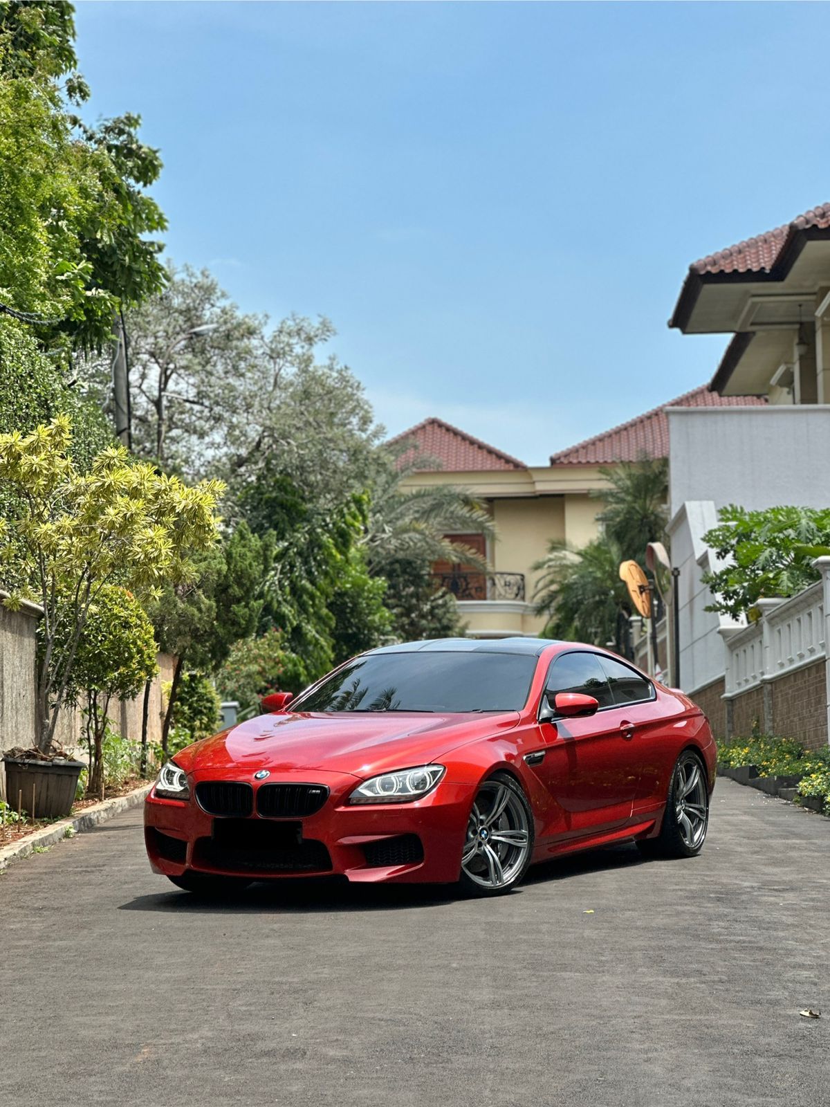 2013 BMW M6 Coupe 4.4 L 2013 BMW M6 Coupe 4.4 L