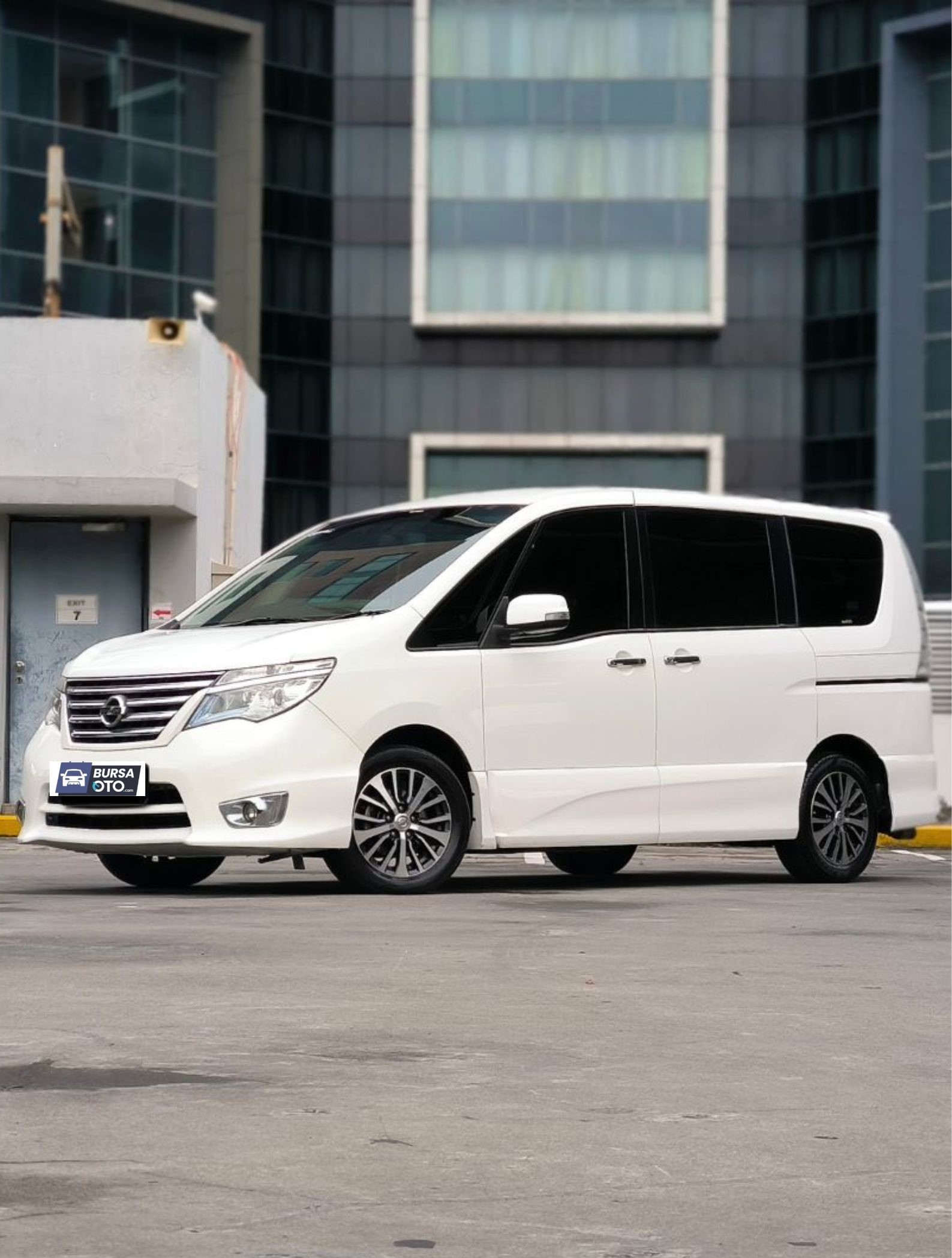 2017 Nissan Serena 2017 Nissan Serena