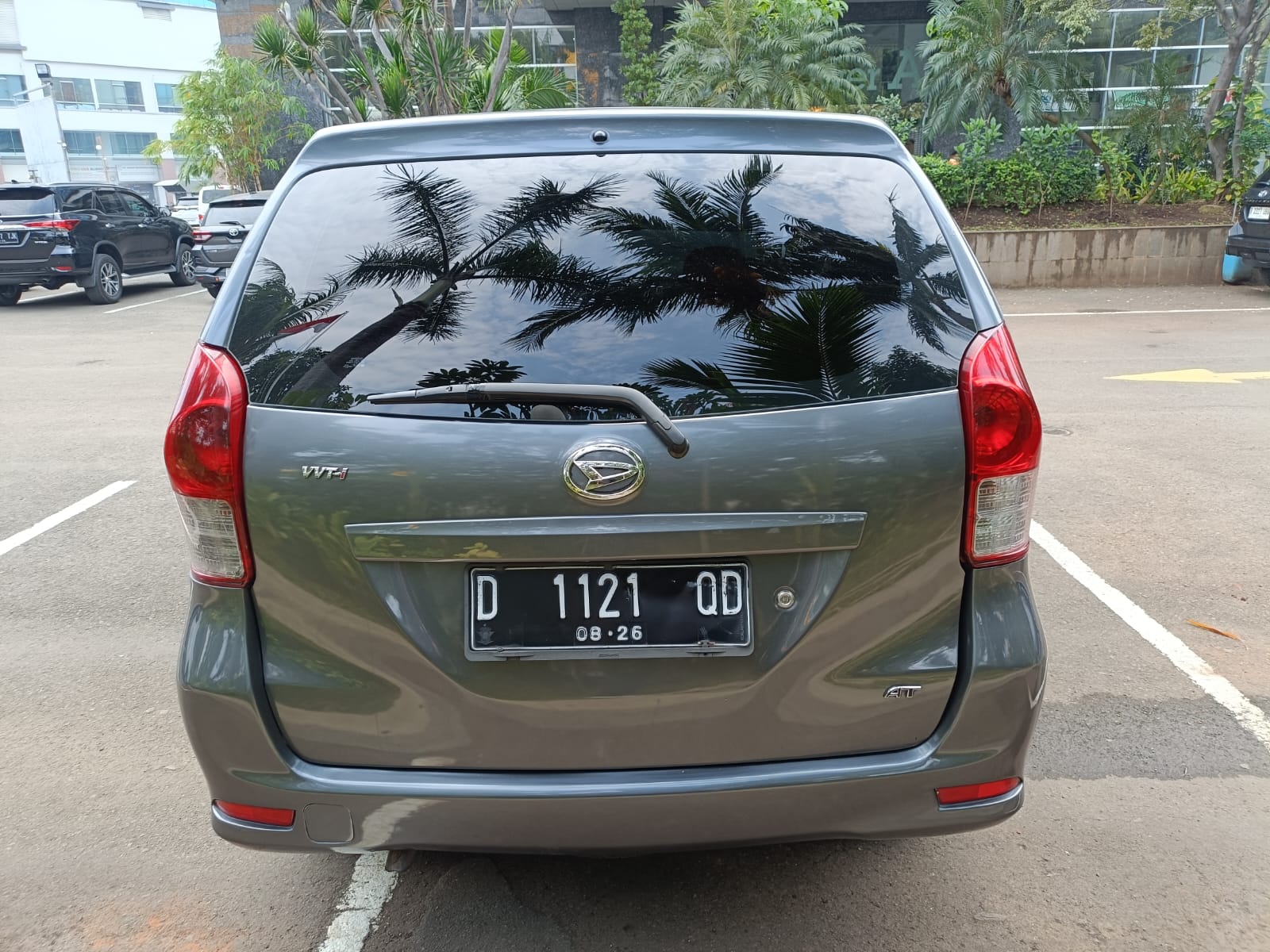 2012 Daihatsu Xenia 2012 Daihatsu Xenia