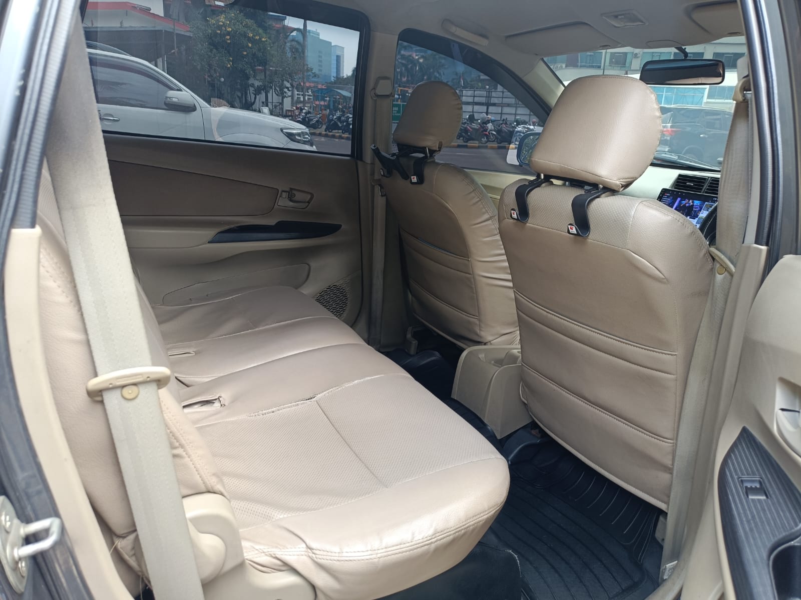 2012 Daihatsu Xenia 2012 Daihatsu Xenia