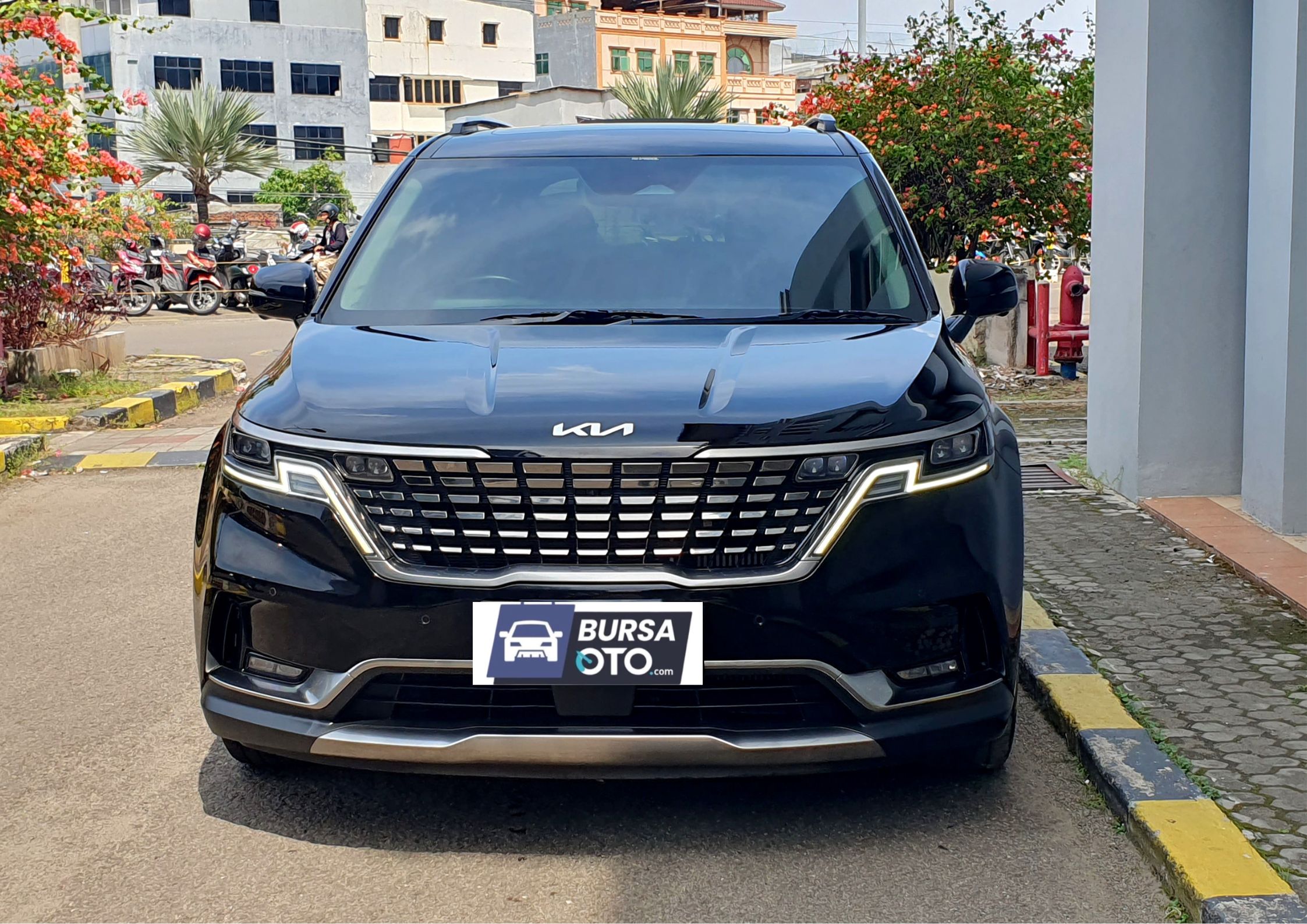 2023 Kia Grand Carnival Bekas 2023 Kia Grand Carnival Bekas