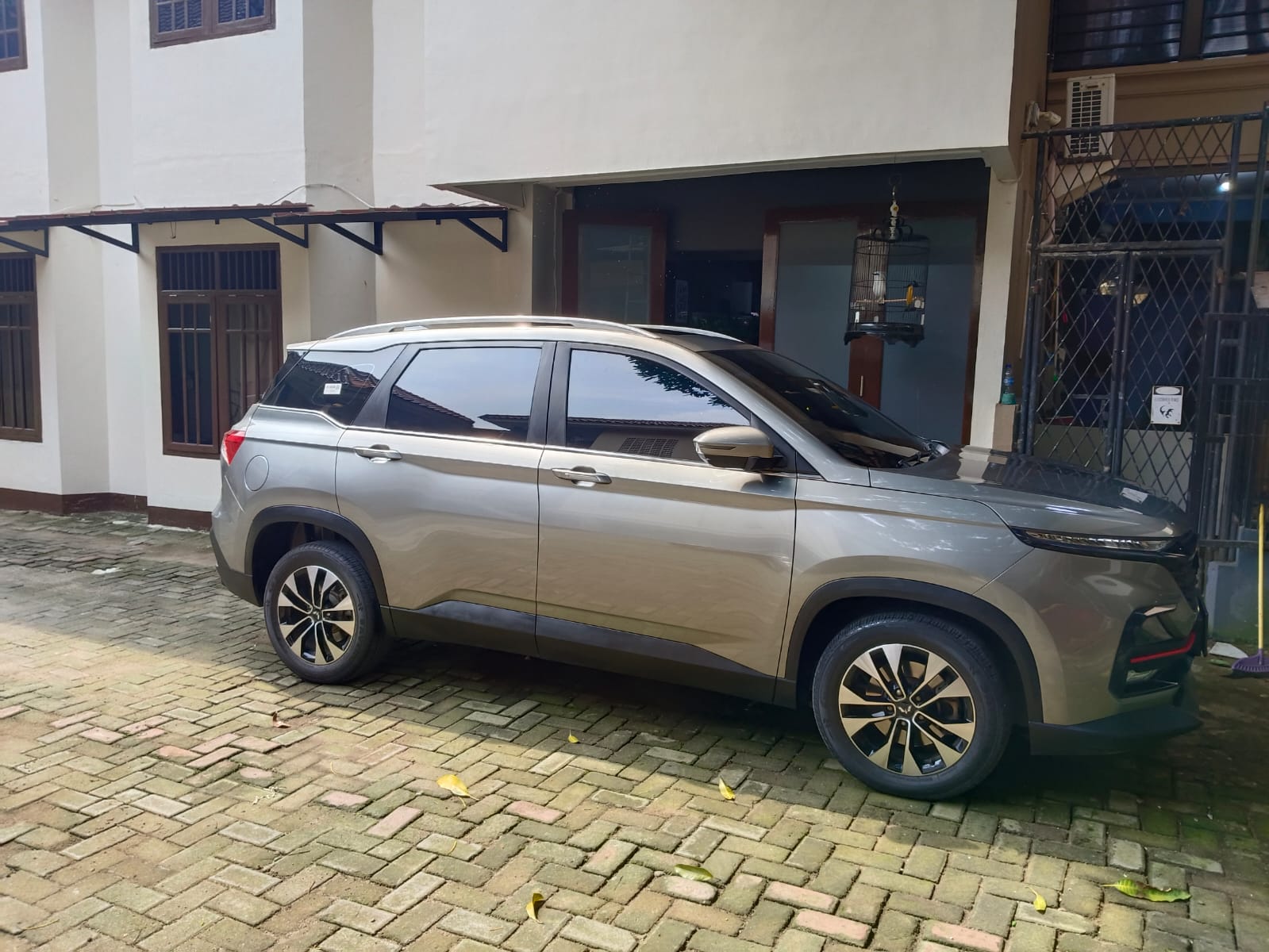 2023 Wuling Almaz RS 1.5L EX 7 Seater 2023 Wuling Almaz RS 1.5L EX 7 Seater