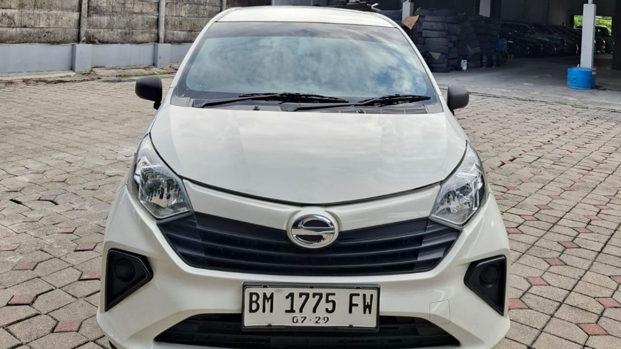 Second Hand 2024 Daihatsu Sigra 1.0 D MT Second Hand 2024 Daihatsu Sigra 1.0 D MT