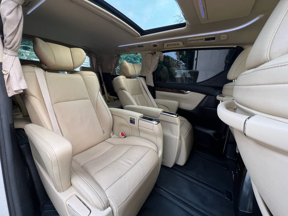 2021 Toyota Alphard  2.5 G A/T 2021 Toyota Alphard  2.5 G A/T