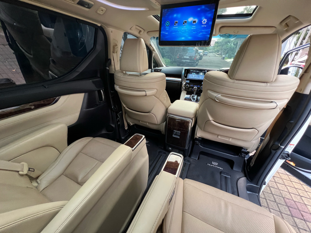 2021 Toyota Alphard  2.5 G A/T 2021 Toyota Alphard  2.5 G A/T