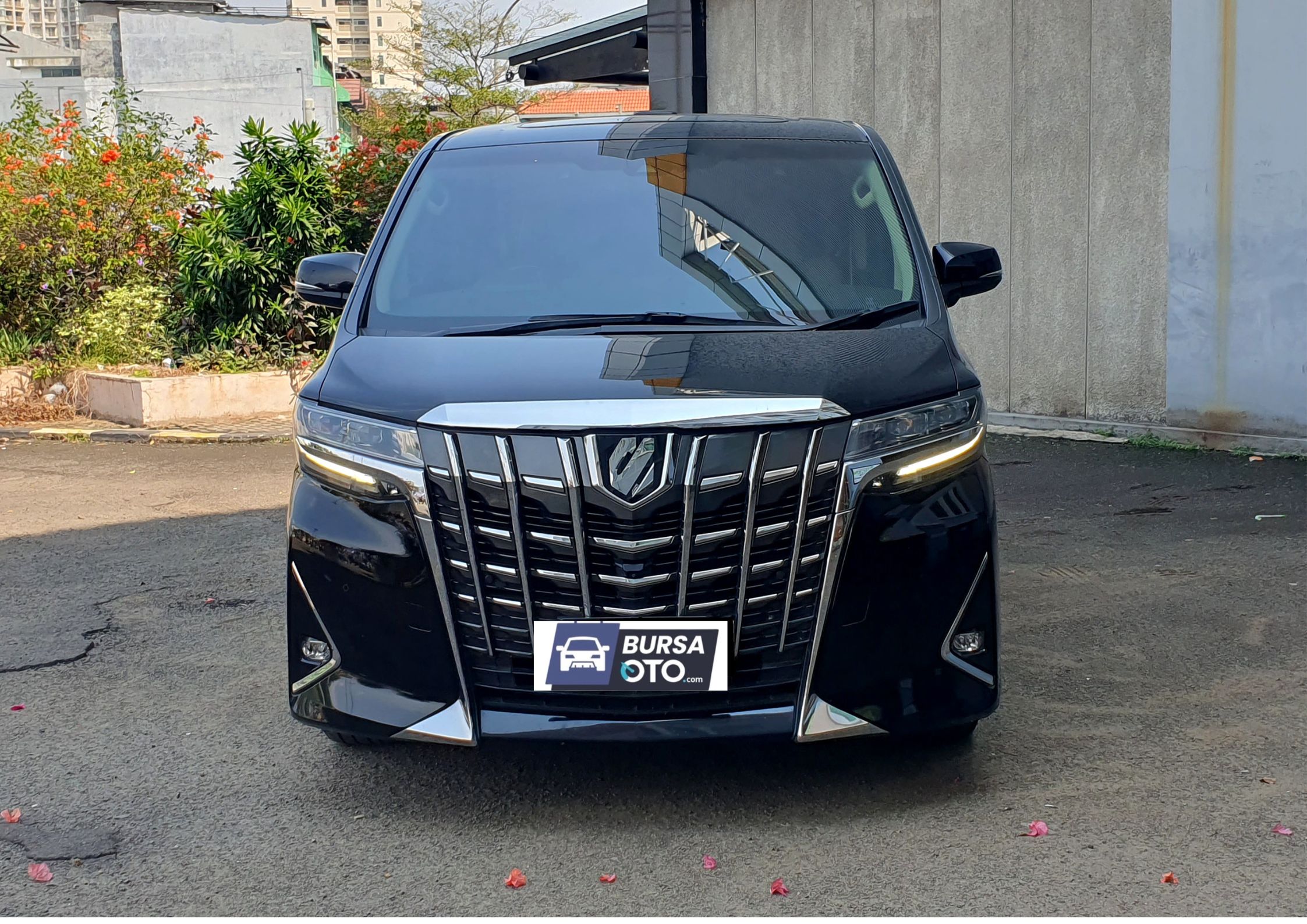 2023 Toyota Alphard Bekas 2023 Toyota Alphard Bekas