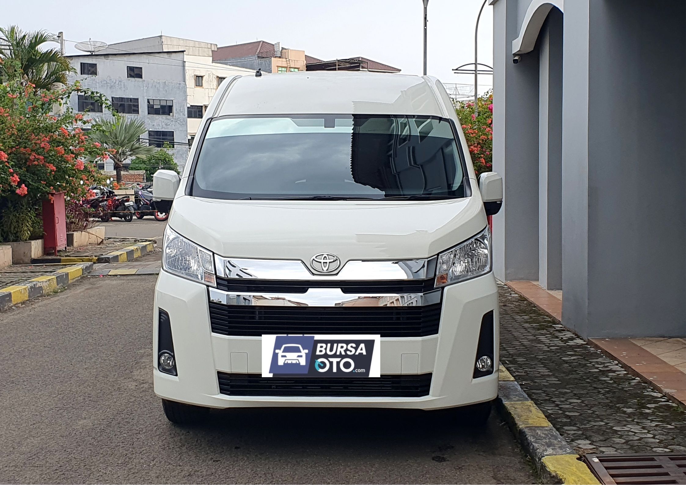 2025 Toyota Hiace Premio Bekas 2025 Toyota Hiace Premio Bekas