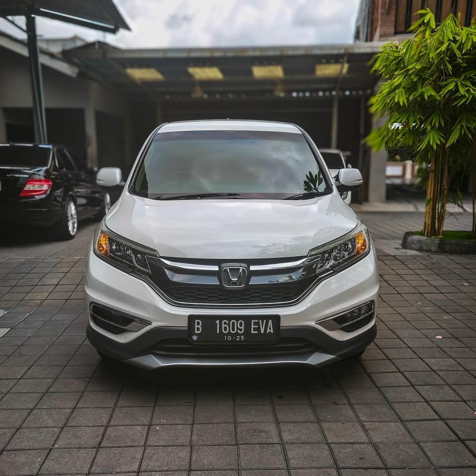 2015 Honda CR-V  RM 3 2WD 2.4 AT CKD 2015 Honda CR-V  RM 3 2WD 2.4 AT CKD