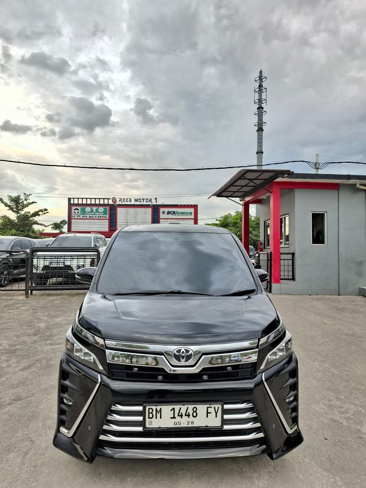 2018 Toyota Voxy Bekas 2018 Toyota Voxy Bekas