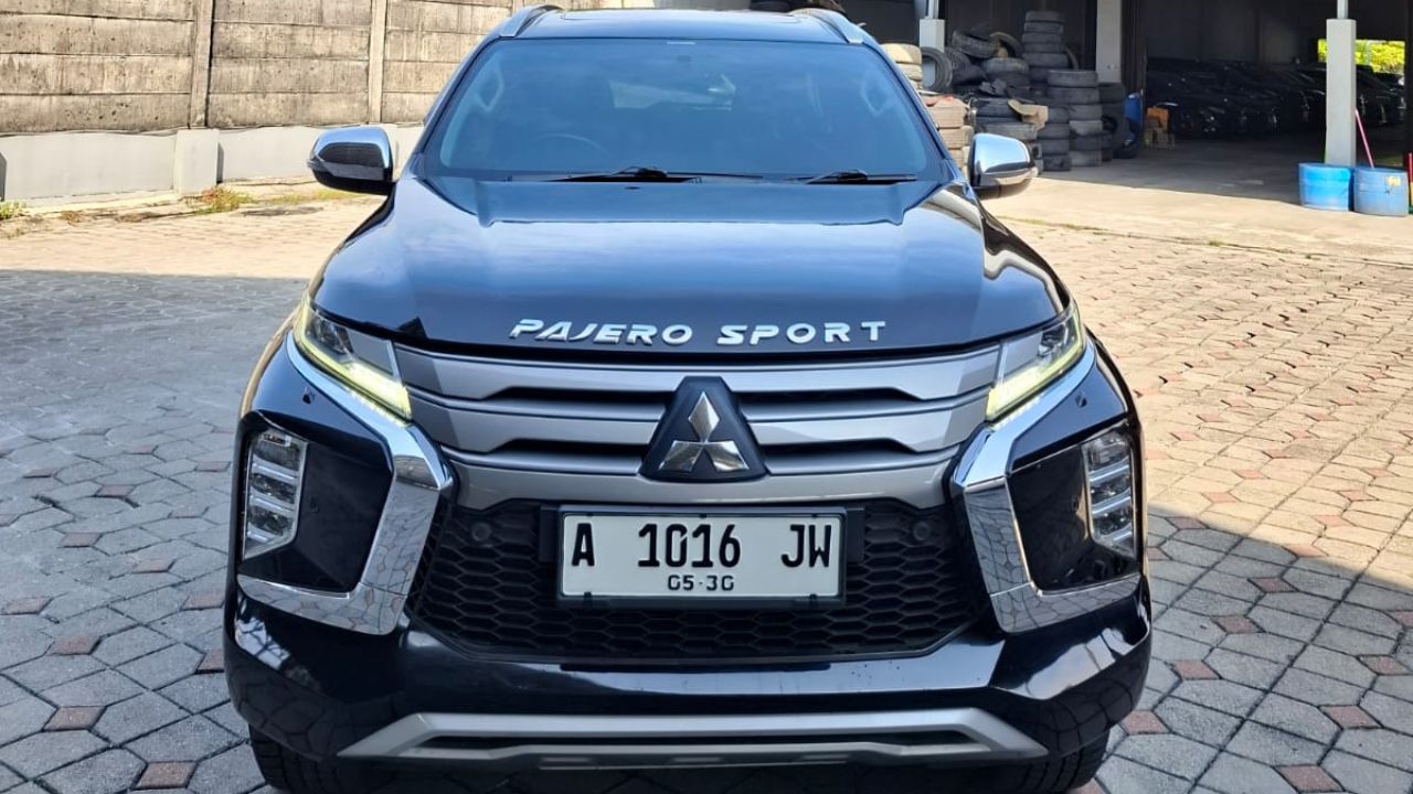 2023 Mitsubishi Pajero Sport Dakar AT 4x2 Bekas 2023 Mitsubishi Pajero Sport Dakar AT 4x2 Bekas