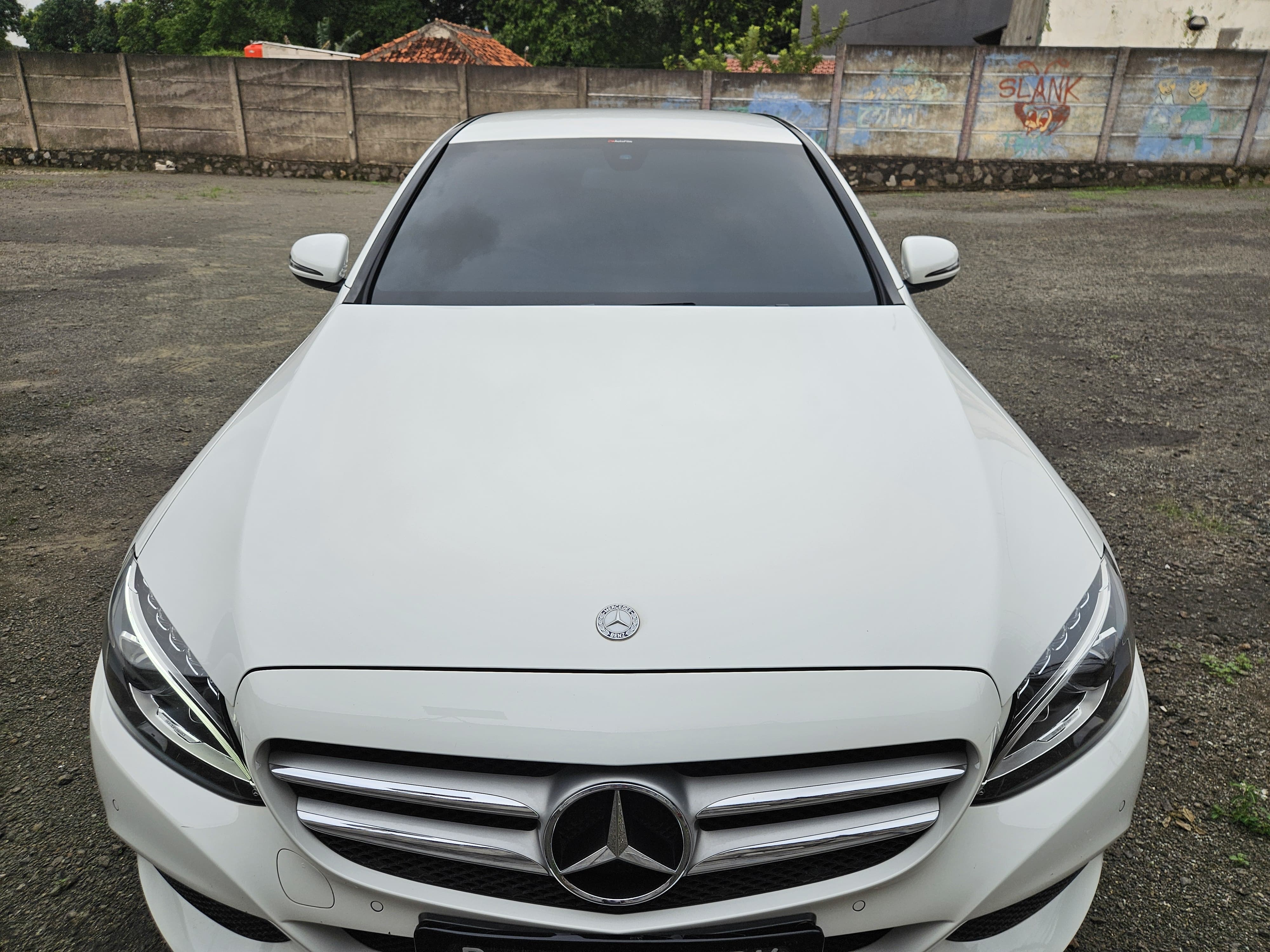 Second Hand 2017 Mercedes Benz C-Class Sedan C 200 Second Hand 2017 Mercedes Benz C-Class Sedan C 200