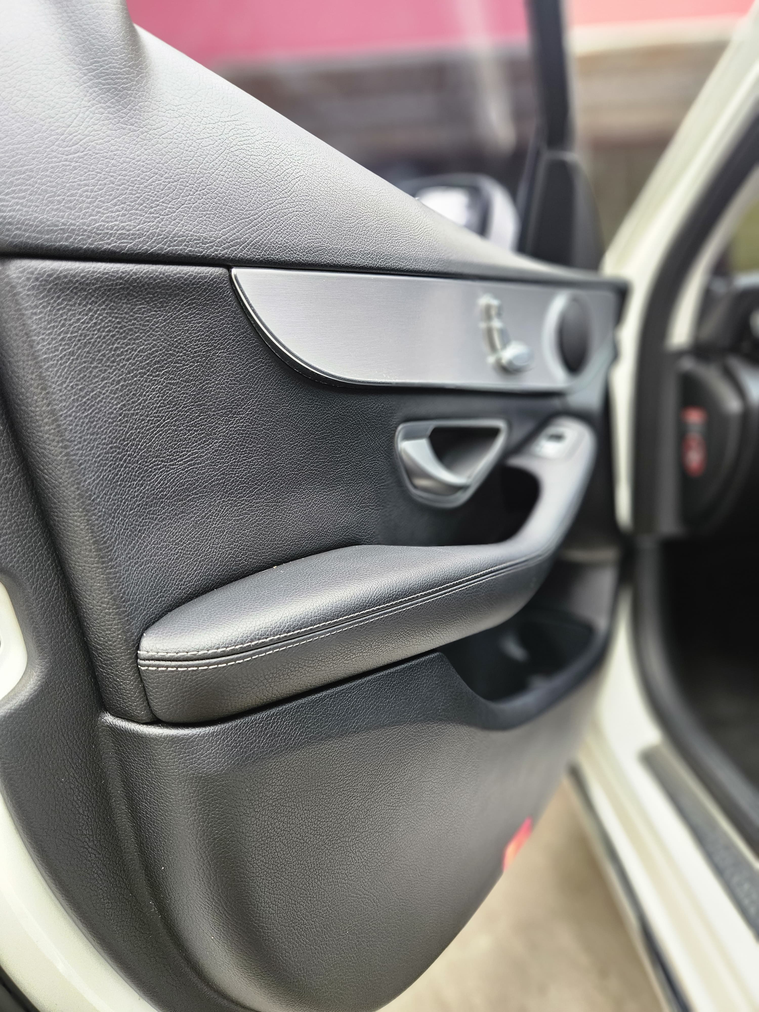 2017 Mercedes Benz C-Class Sedan C 200 2017 Mercedes Benz C-Class Sedan C 200