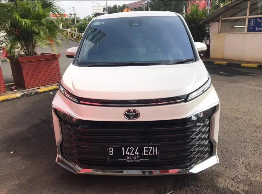 Second Hand 2022 Toyota Voxy Second Hand 2022 Toyota Voxy