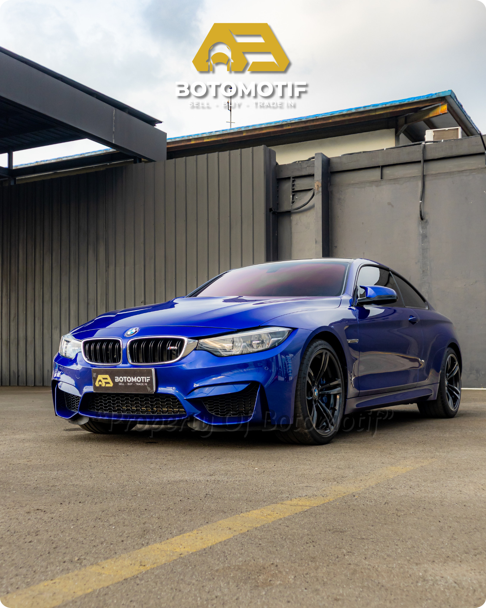 2018 BMW M4 Coupe  3.0 L AT Bekas 2018 BMW M4 Coupe  3.0 L AT Bekas