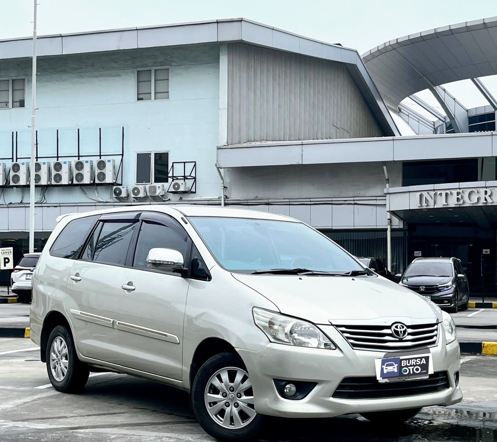 2013 Toyota Innova Bekas 2013 Toyota Innova Bekas