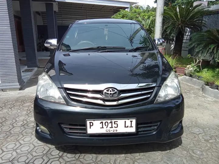 Second Hand 2009 Toyota Kijang Innova Second Hand 2009 Toyota Kijang Innova