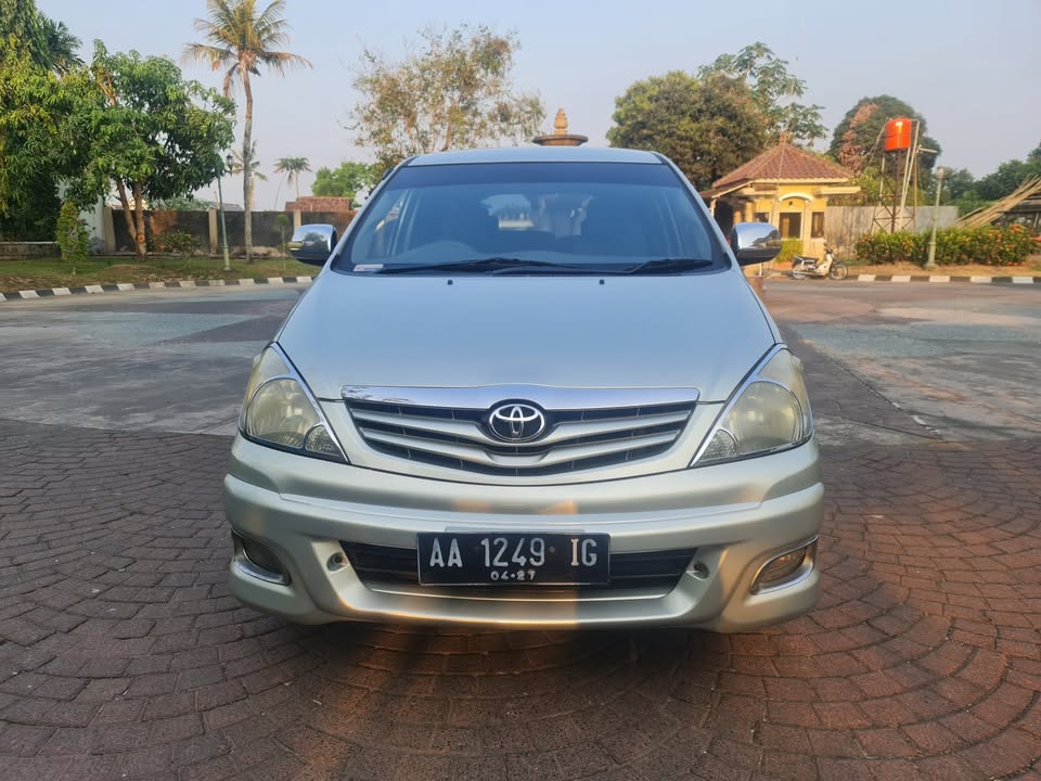 2014 Toyota Kijang Innova 2.0 G MT 2014 Toyota Kijang Innova 2.0 G MT