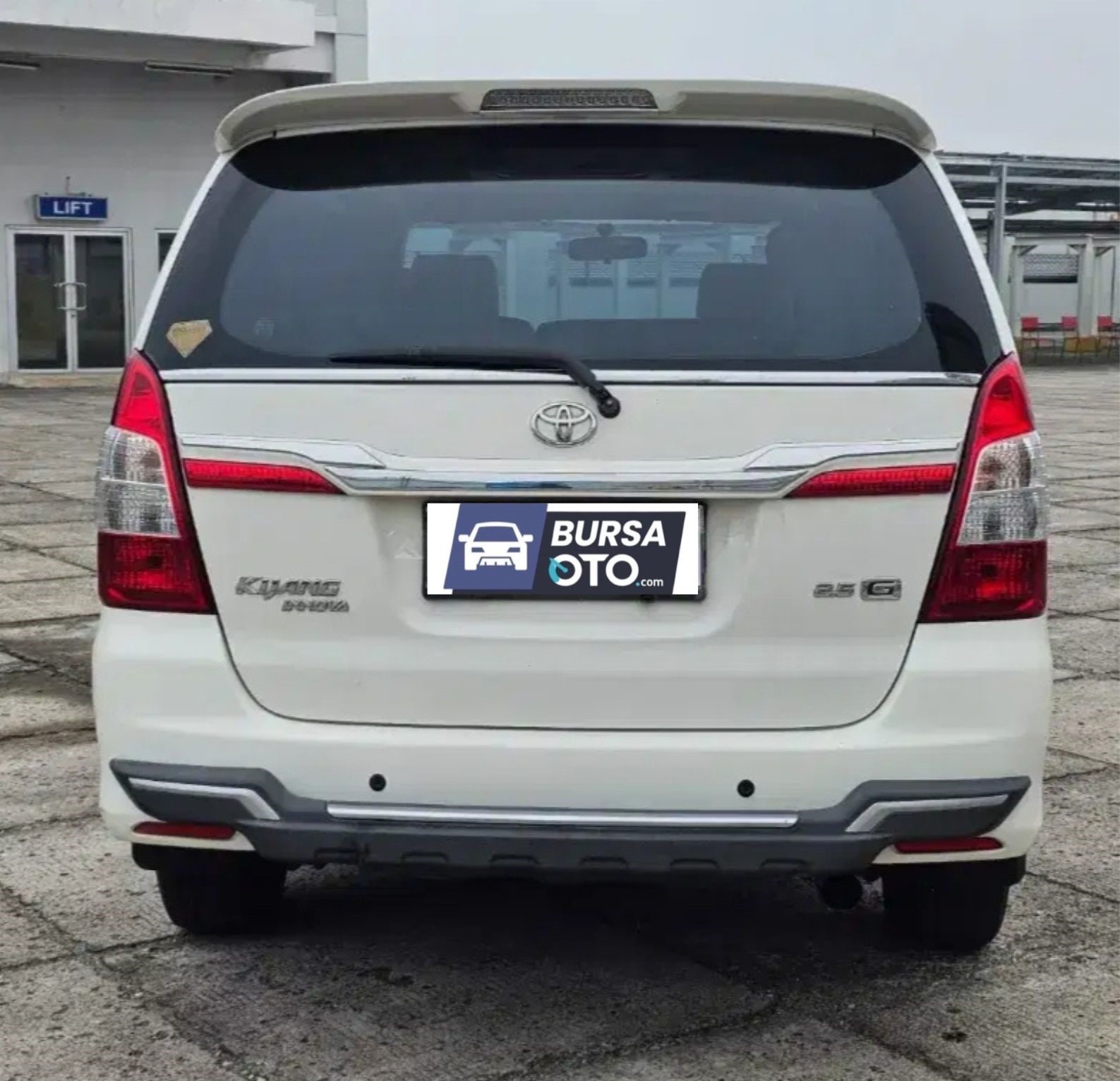 2015 Toyota Innova 2015 Toyota Innova