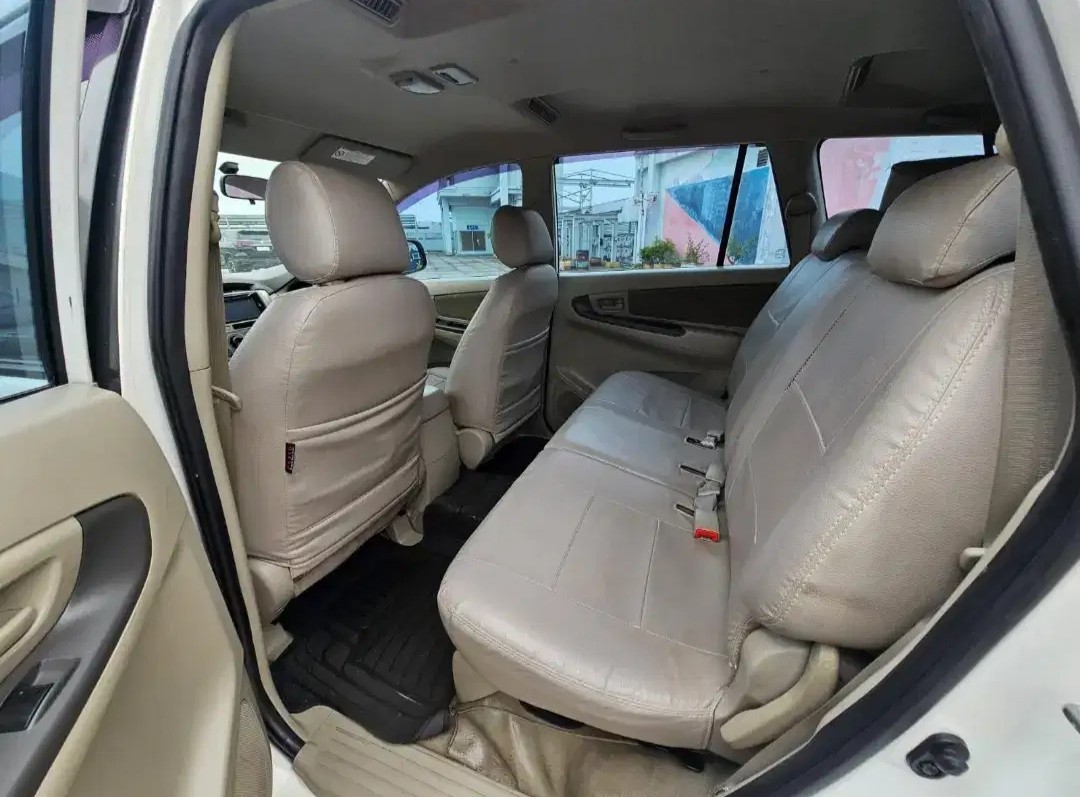 2015 Toyota Innova 2015 Toyota Innova