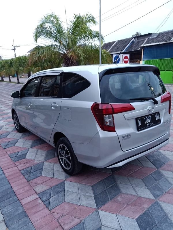 2018 Daihatsu Sigra  1.2 R MT 1.2 R MT tua