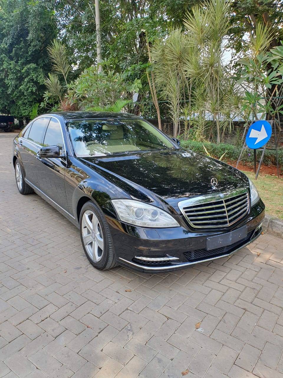 Used 2011 Mercedes Benz S-Class S 300 L AT S 300 L AT