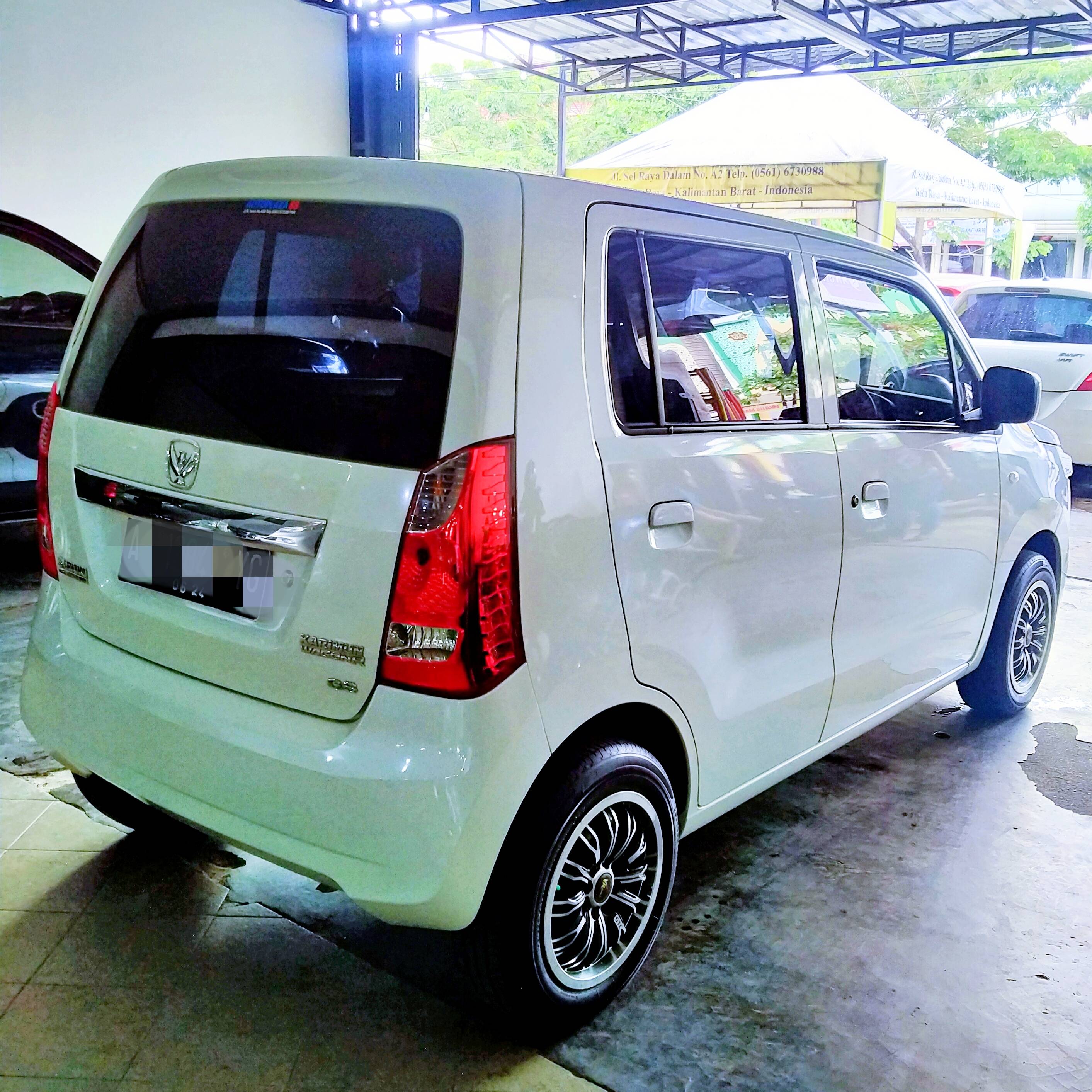 Old 2019 Suzuki Karimun Wagon R GX 1.0L MT GX 1.0L MT