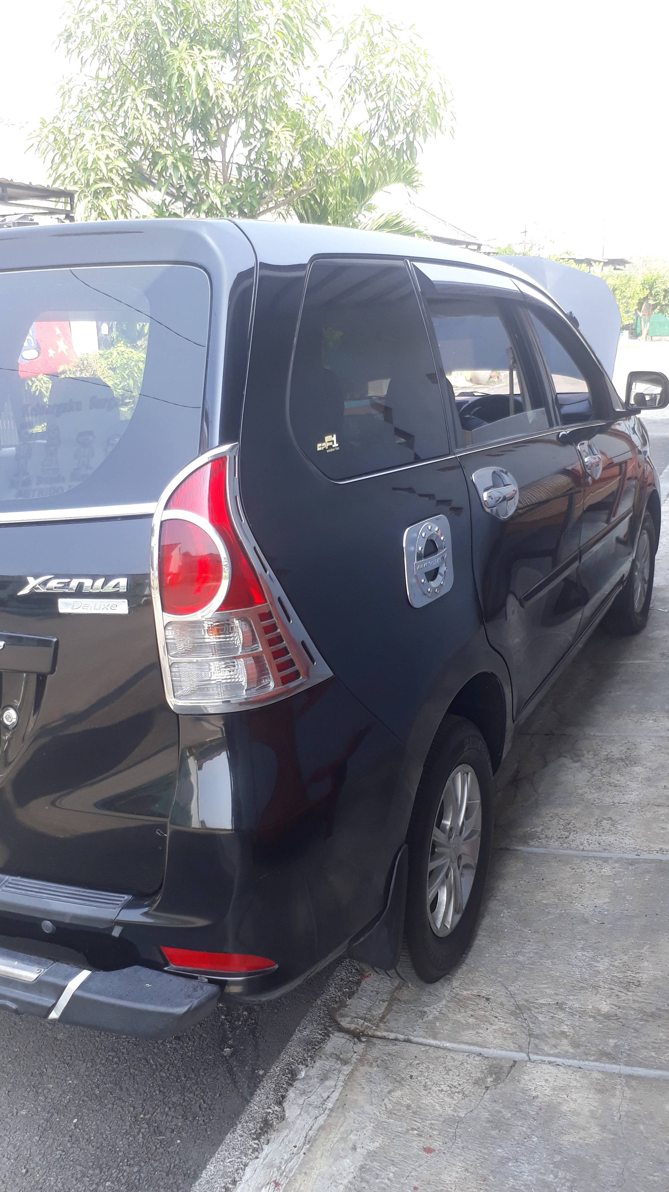 2012 Daihatsu Grand Xenia 2012 Daihatsu Grand Xenia