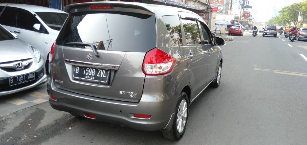 Dijual 2013 Suzuki Ertiga  GX AT GX AT Bekas