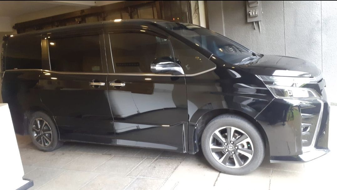 Used 2019 Toyota Voxy 2.0L AT 2.0L AT for sale