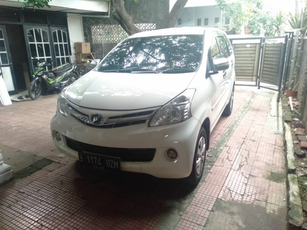 Used 2013 Daihatsu Xenia  1.0 M MT DELUXE 1.0 M MT DELUXE