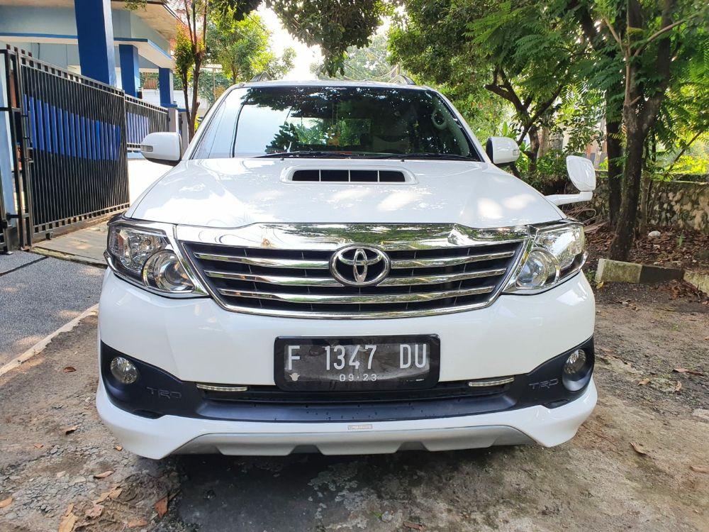 Used 2013 Toyota Fortuner 4X2 2.5L AT TRD 4X2 2.5L AT TRD