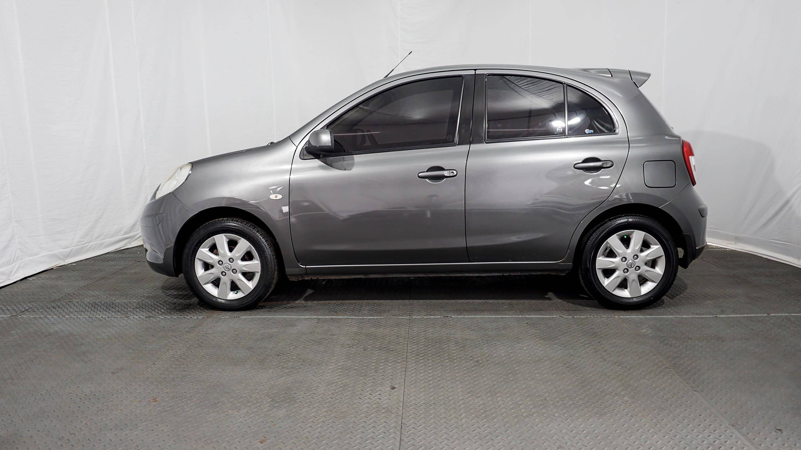 2012 Nissan March 1.2L MT 1.2L MT tua