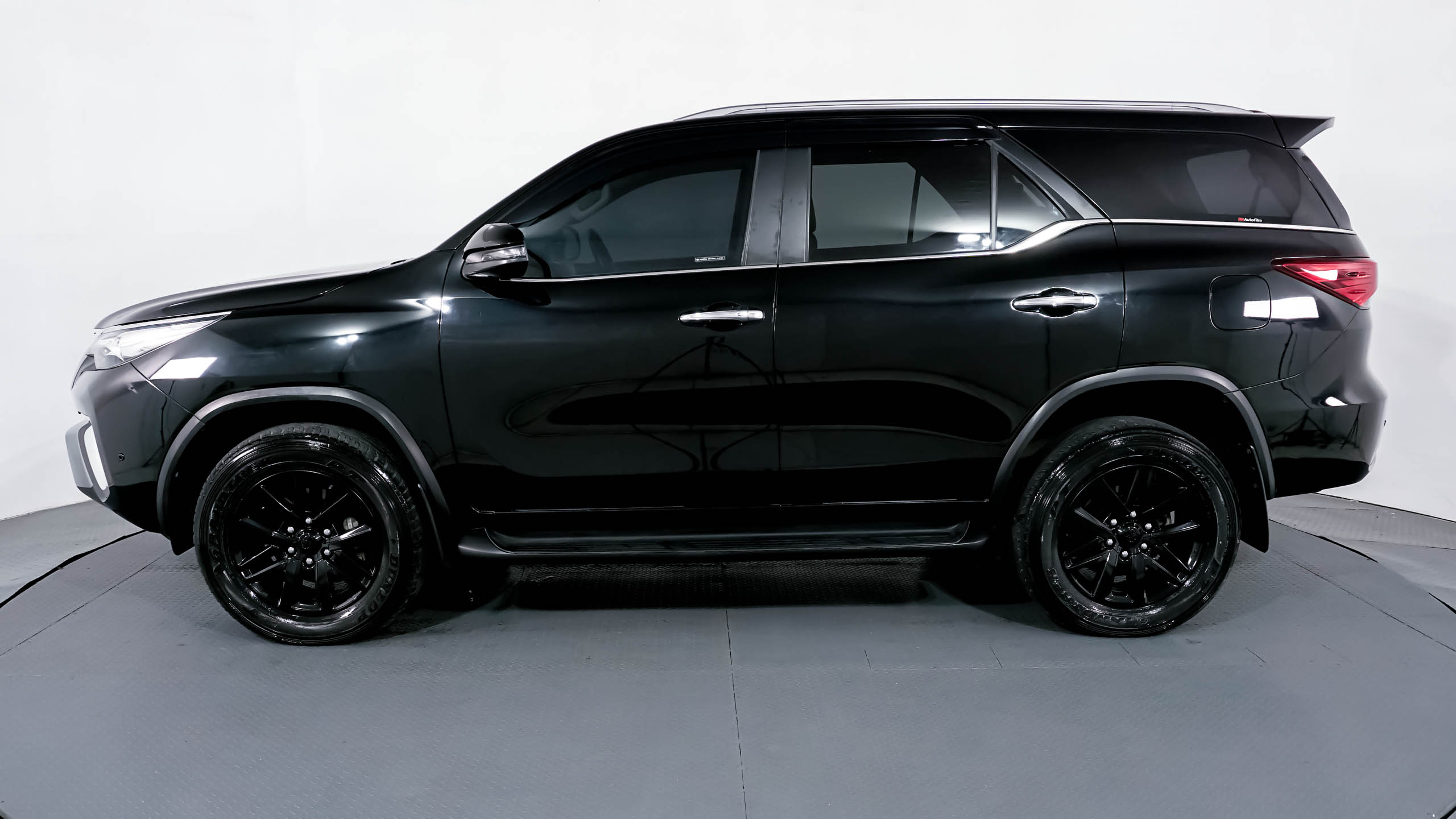 2018 Toyota Fortuner 2.4 VRZ AT 2.4 VRZ AT tua