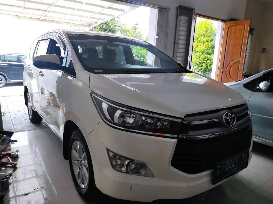 2019 Toyota Kijang Innova REBORN 2.4 G MT DIESEL LUX REBORN 2.4 G MT DIESEL LUX tua