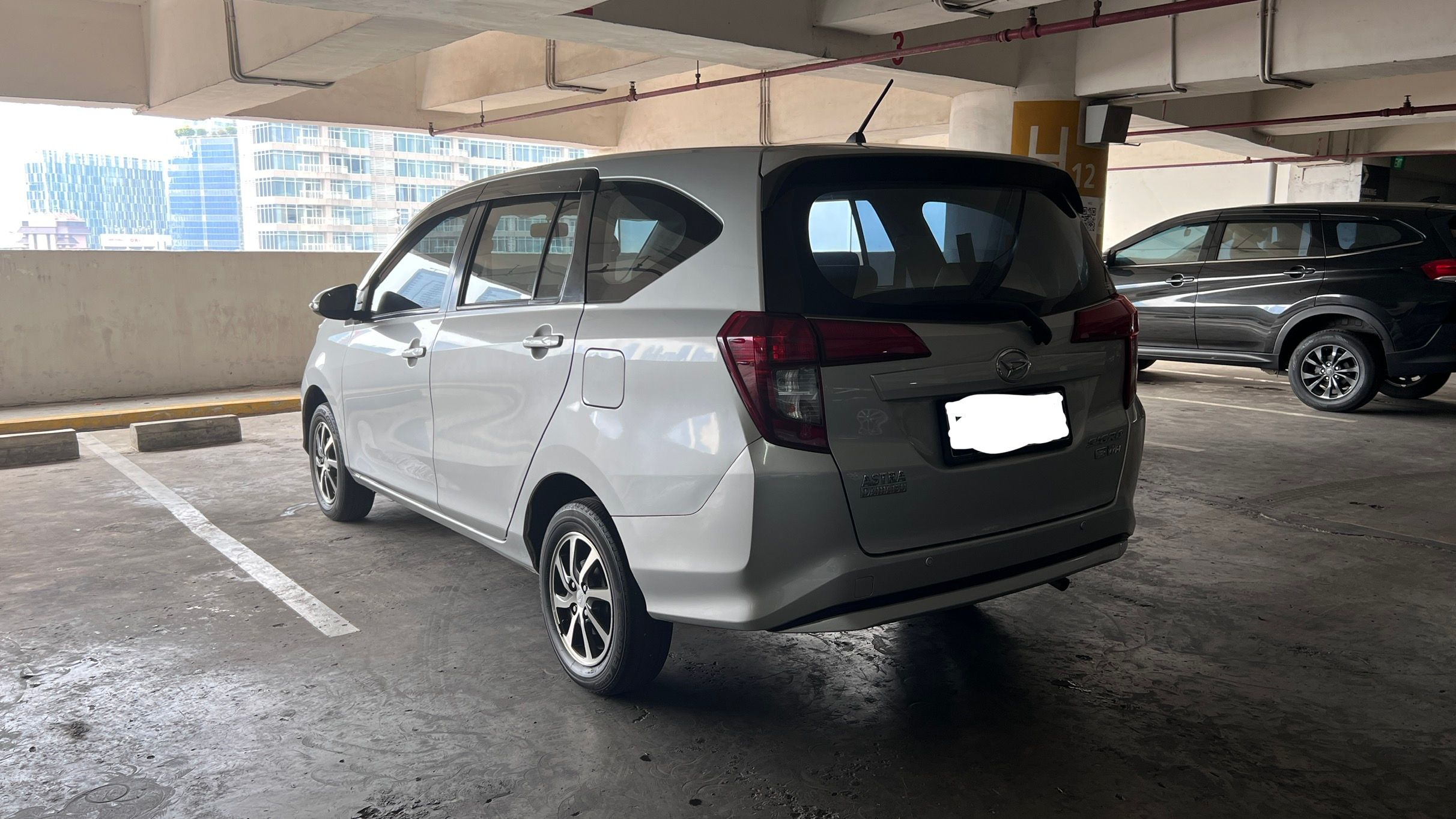 2018 Daihatsu Sigra 1.2 R MT 1.2 R MT tua