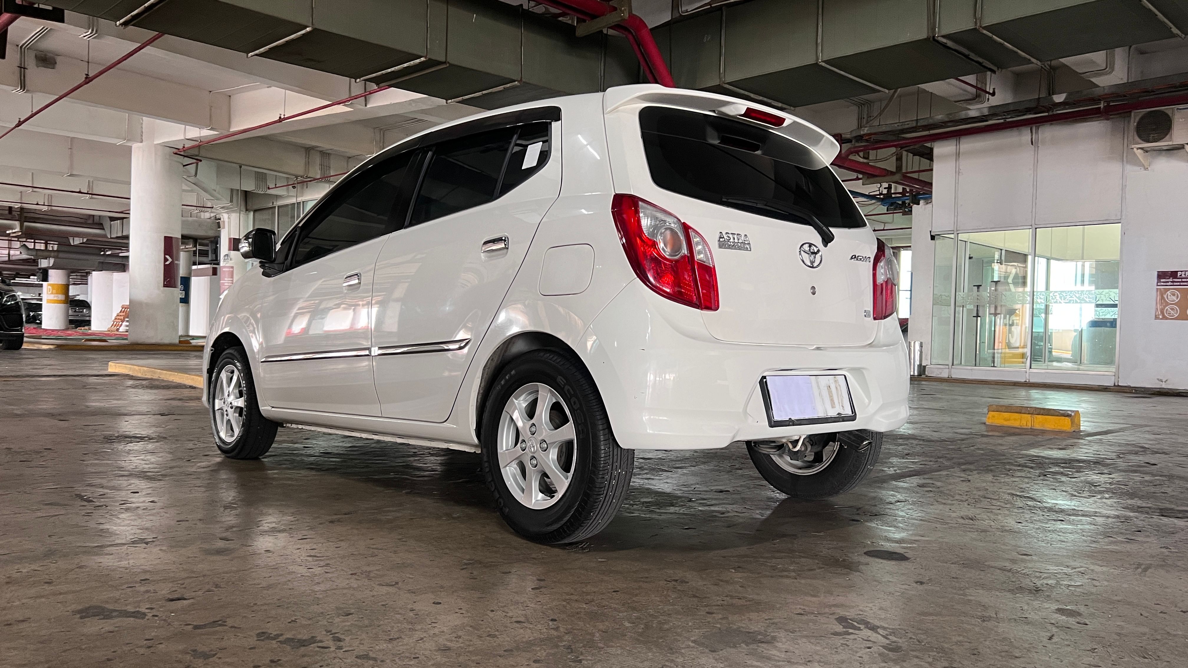Dijual 2015 Toyota Agya  1.0 G MT 1.0 G MT Bekas