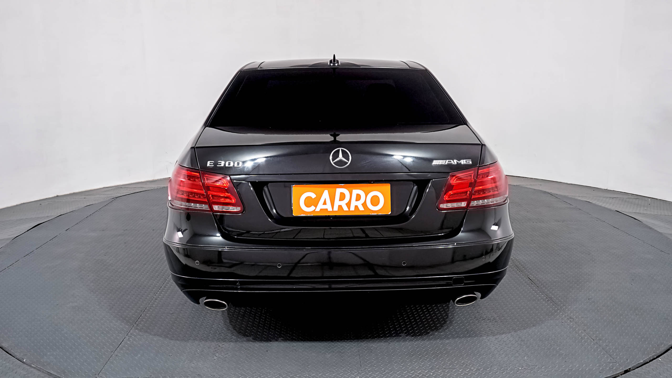 Dijual 2011 Mercedes Benz E-Class E 300 AVANTGARDE AMG E 300 AVANTGARDE AMG Bekas