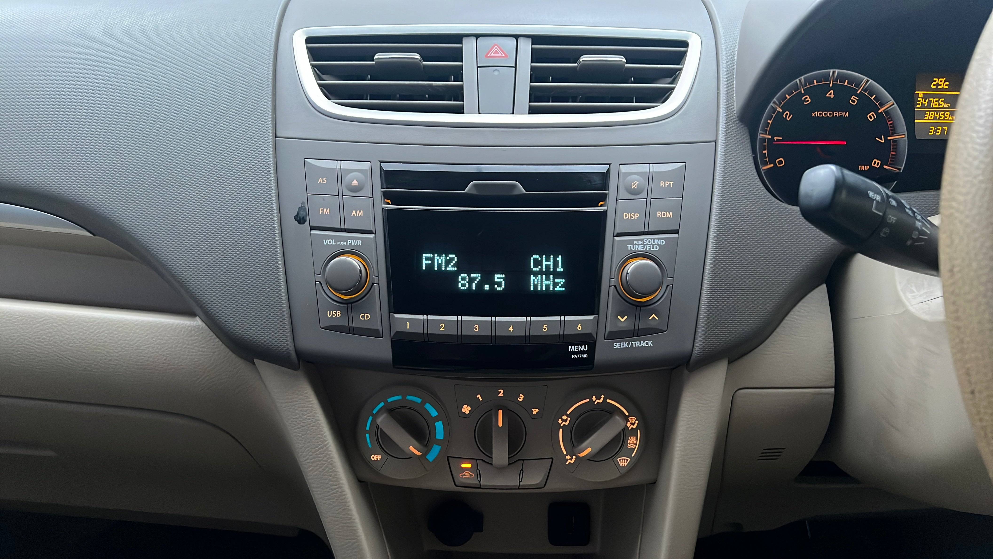 Dijual 2014 Suzuki Ertiga GX 1.4L MT GX 1.4L MT Bekas