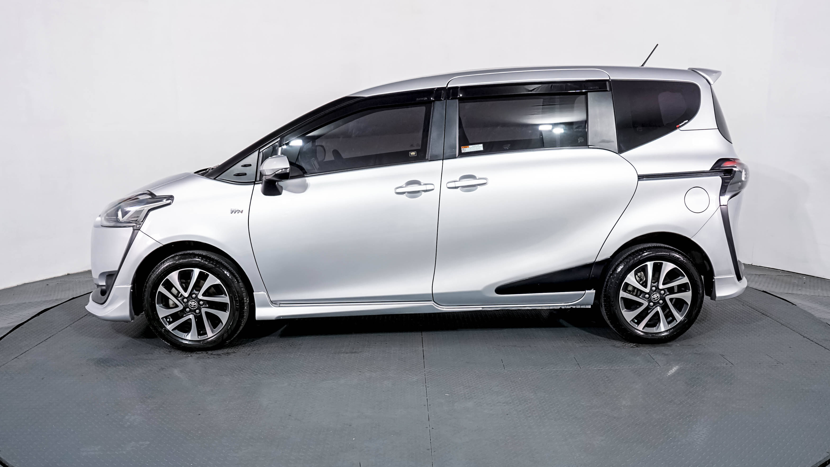 2017 Toyota Sienta 1.5L Q AT 1.5L Q AT tua